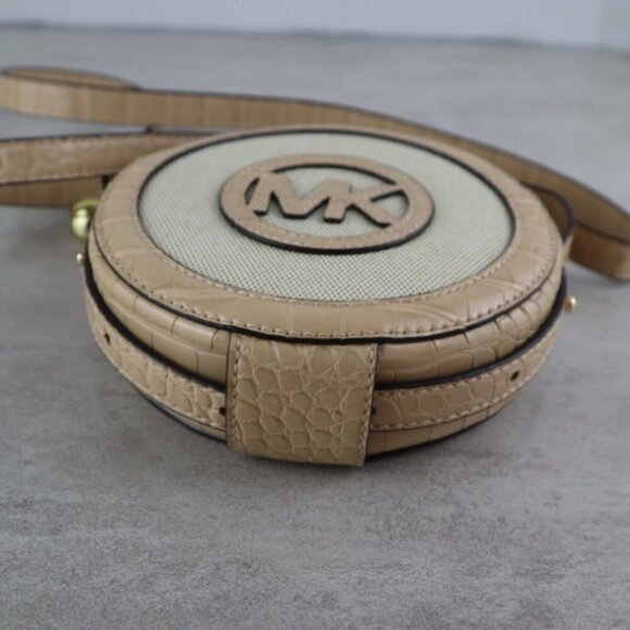 NWT Michael Kors Aidy Cream Canvas Crocodile Embossed Canteen Crossbody Bag - Picture 6 of 7